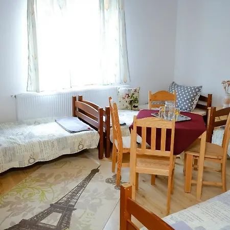 Tundermezo Vendeghaz Guest house Geberjen